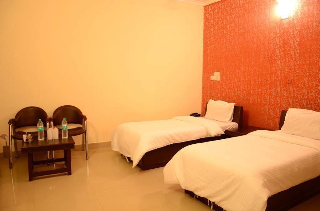 Hotel Le Princess @ Airport Νέο Δελχί Εξωτερικό φωτογραφία